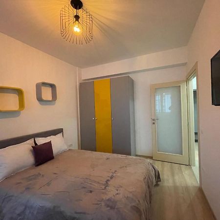 Luxury Q Residence Near Center Iasi Extérieur photo