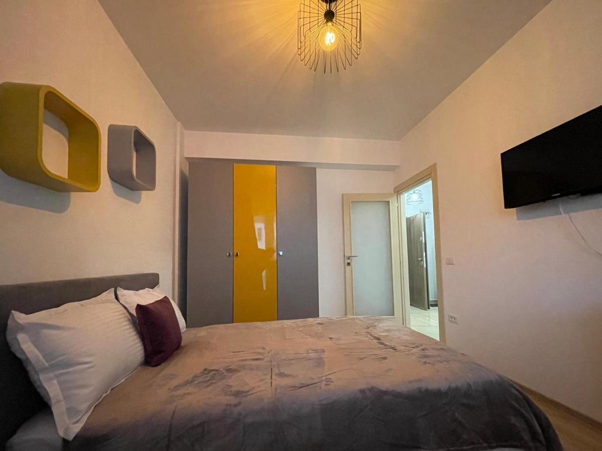 Luxury Q Residence Near Center Iasi Extérieur photo