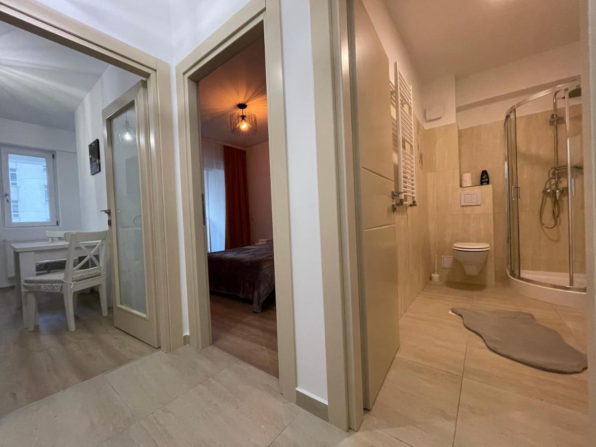 Luxury Q Residence Near Center Iasi Extérieur photo