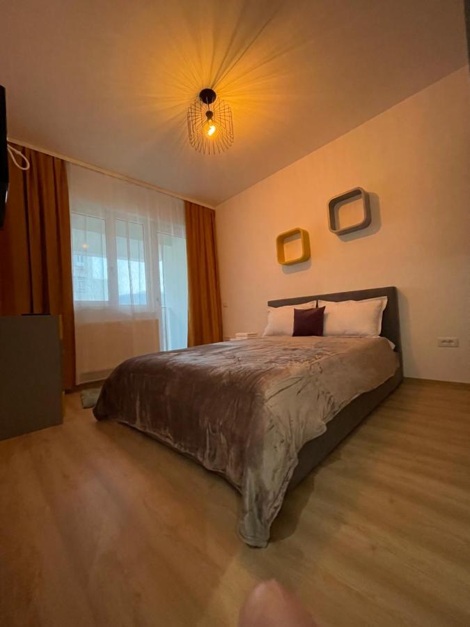 Luxury Q Residence Near Center Iasi Extérieur photo